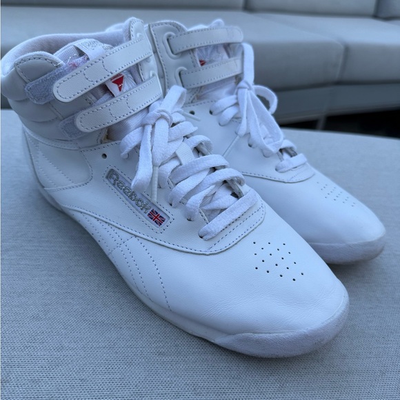 Reebok Women's F/S Hi Shoes size 9 - Picture 1 of 8